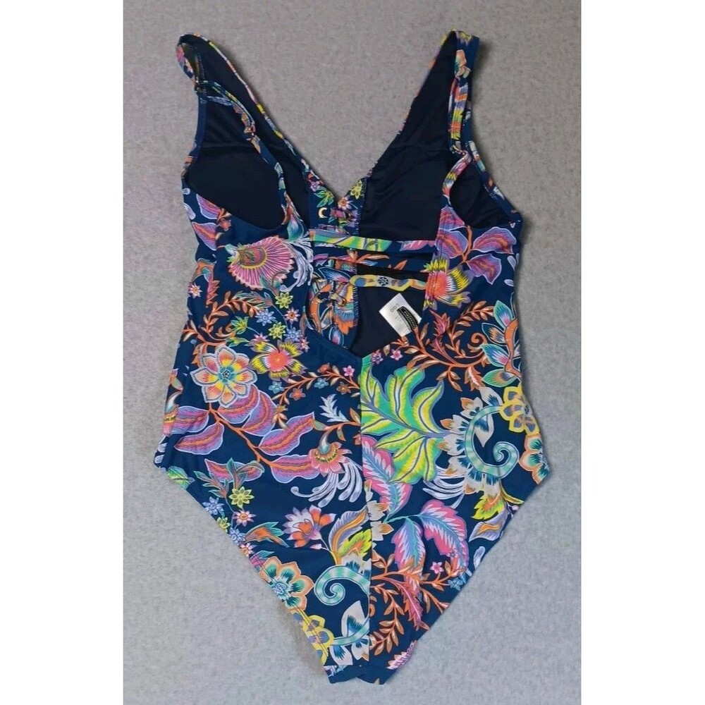 BCBGMaxAzria Women's Floral Paisley Lace-Up VNeck One Piece Swimsuit Size L Boho - Picture 12 of 13